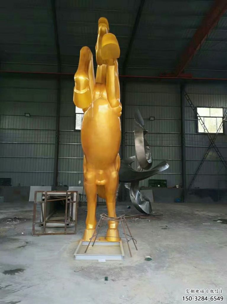 公园奔马雕塑,城市街头摆件,不锈钢动物小品 公园奔马雕塑,城市街头摆件,不锈钢动物小品