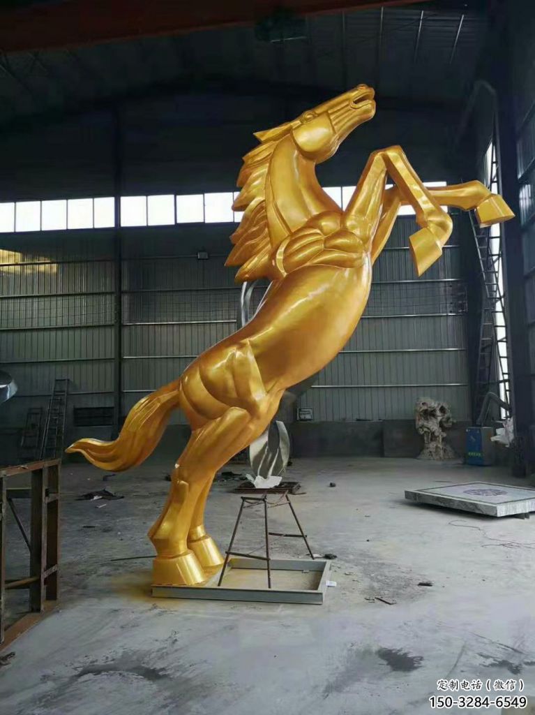 烤漆仿真奔马雕塑,城市街头摆件,不锈钢动物小品 烤漆仿真奔马雕塑,城市街头摆件,不锈钢动物小品