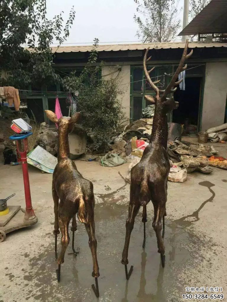 庭院驯鹿雕塑,镀金欧式雕塑,网格形式 庭院驯鹿雕塑,镀金欧式雕塑,网格形式