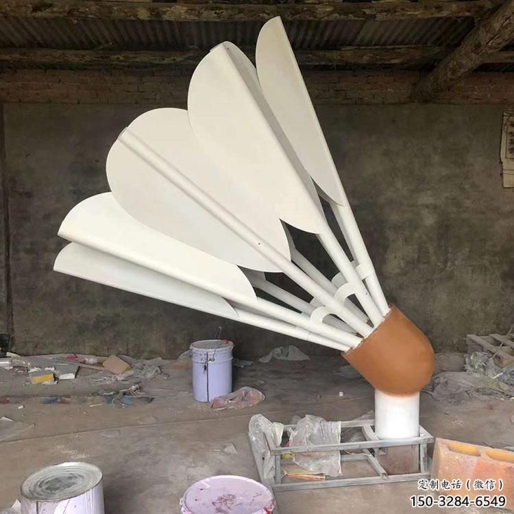 彩绘羽毛球雕塑 悬空餐饮店摆件 街头雕塑