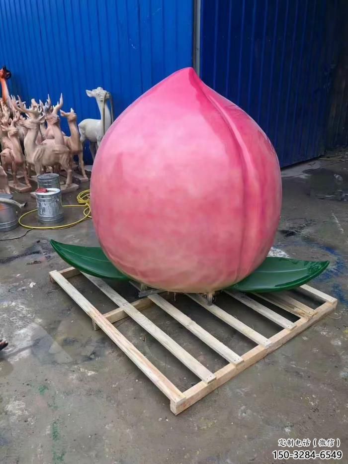 彩绘桃子雕塑 仿真雕塑 步行街摆件 彩绘桃子雕塑 仿真雕塑 步行街摆件
