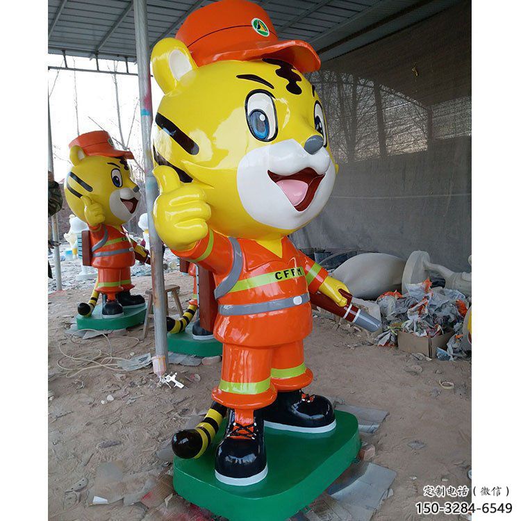 卡通消防员雕塑 店门口园林雕塑 宣传小品