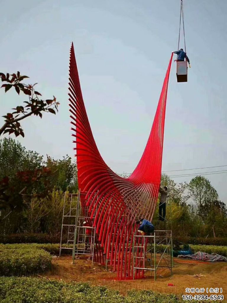 烤漆凤尾雕塑 钢管展翅造型 室内雕塑 烤漆凤尾雕塑 钢管展翅造型 室内雕塑