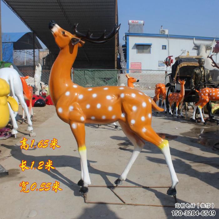 户外小鹿雕塑制作，彩绘动物雕塑，玻璃钢景观雕塑