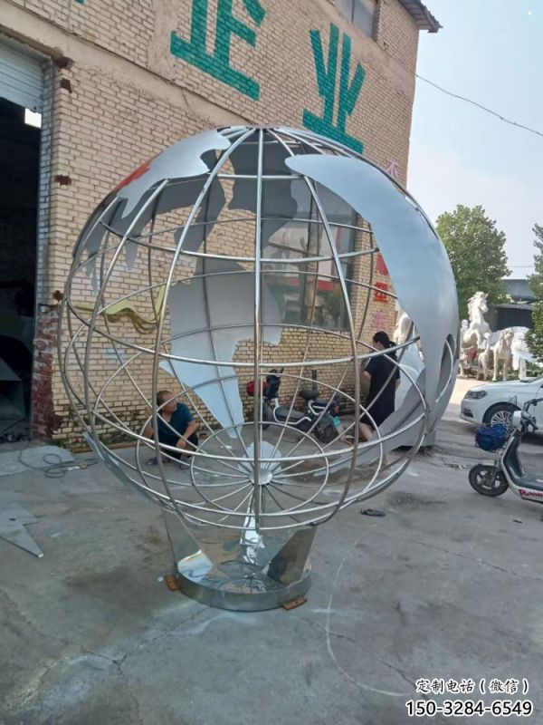景区地球仪雕塑,镀金欧式雕塑,铁艺材质 景区地球仪雕塑,镀金欧式雕塑,铁艺材质