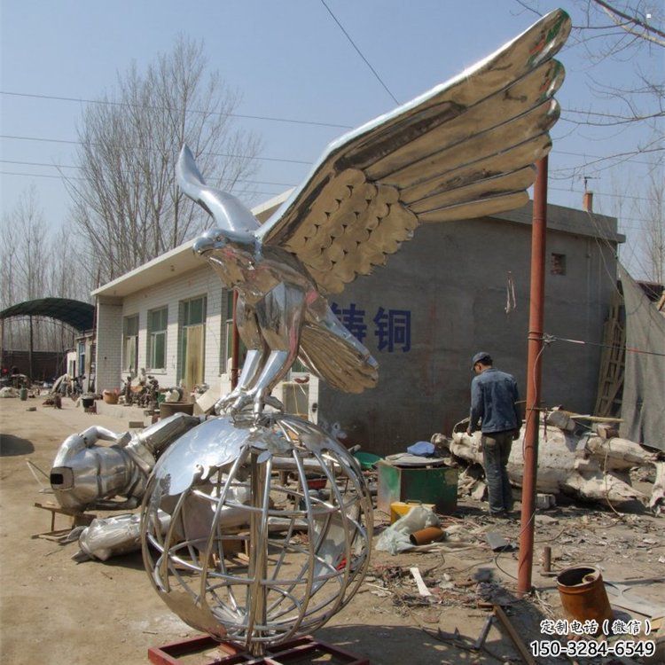 地球仪雕塑通用,城市雕塑,镜面老鹰踩地球仪雕塑厂家 地球仪雕塑通用,城市雕塑,镜面老鹰踩地球仪雕塑厂家