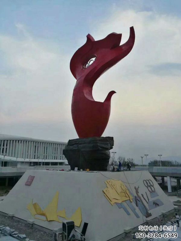 火炬雕塑供应，花园小品，现代不锈钢火炬雕塑展品