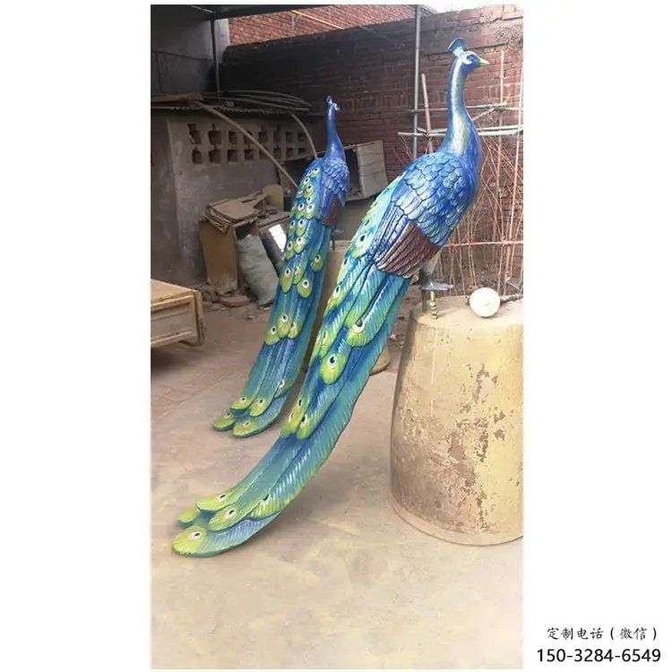 彩绘孔雀景观批发，景观雕塑，仿真孔雀雕塑定价
