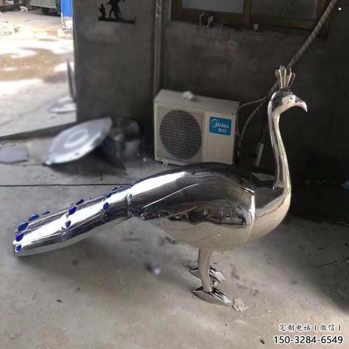 孔雀雕塑厂家定价，抛光工艺，不锈钢孔雀雕塑制作厂家