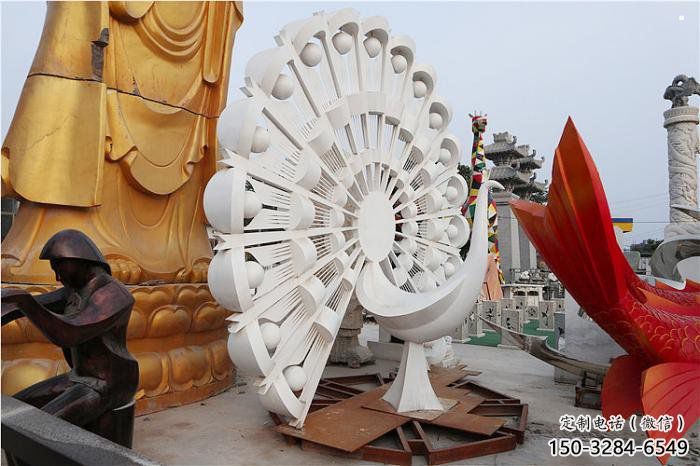 孔雀开屏雕塑摆件，地标摆件，孔雀开屏雕塑生产商