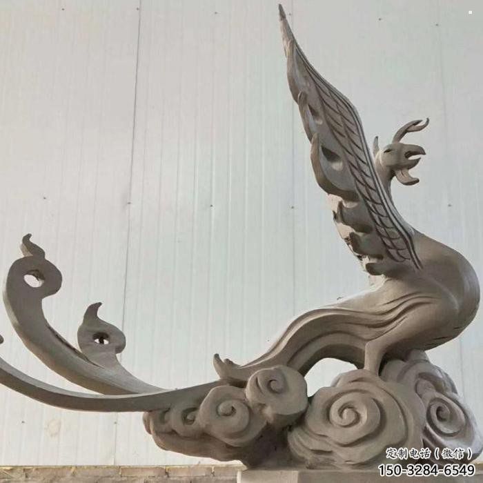 景观孔雀雕塑制作，标识雕塑，铜孔雀雕塑生产