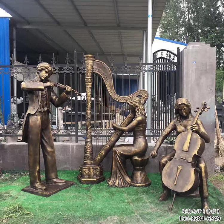 几何钢琴雕塑
