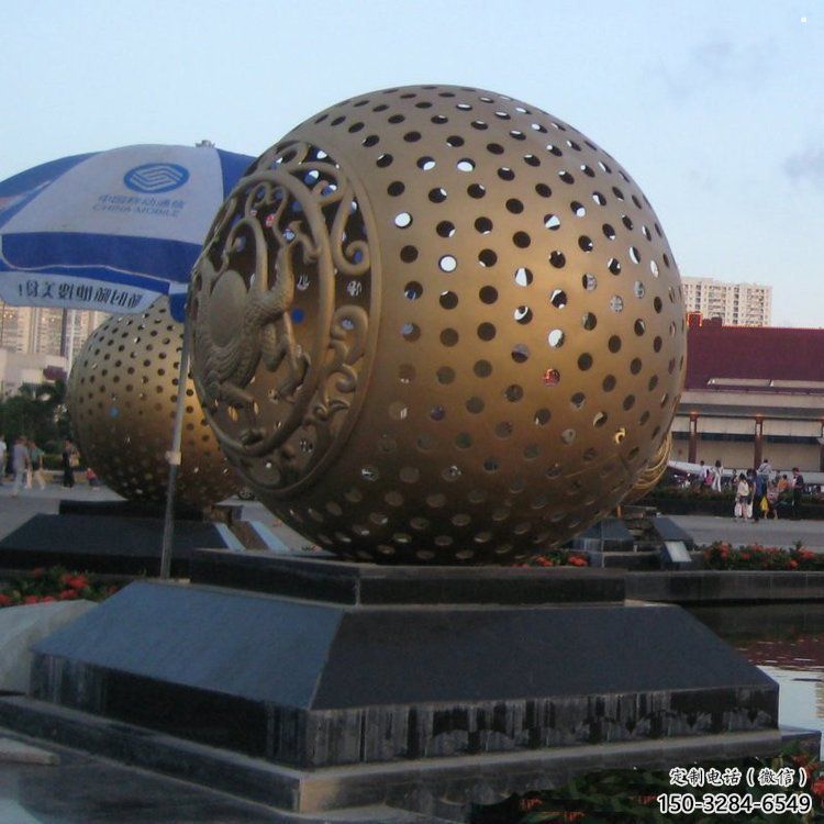 镂空球雕塑点击,圆雕体系,烤漆镂空球雕塑标准 镂空球雕塑点击,圆雕体系,烤漆镂空球雕塑标准