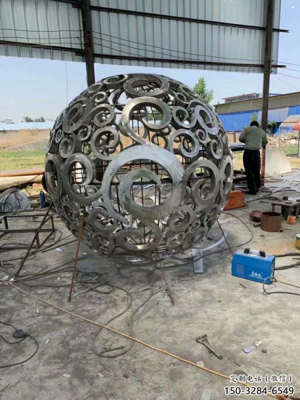 灯光球雕塑优选,陆地摆件,不锈钢灯光球雕塑制作厂家 灯光球雕塑优选,陆地摆件,不锈钢灯光球雕塑制作厂家