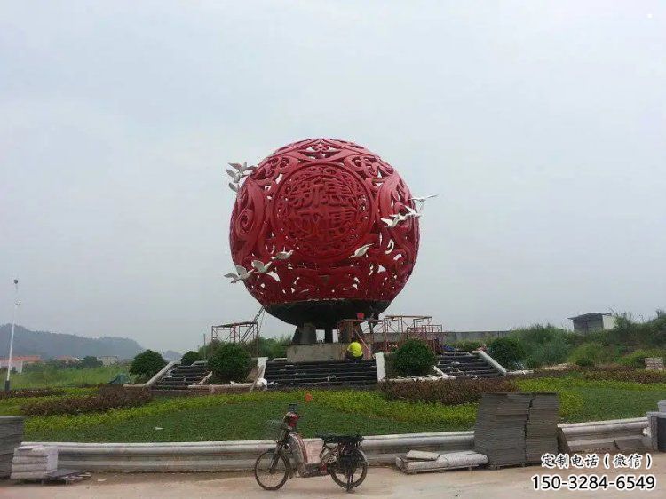 圆球雕塑厂家，广场雕塑，烤漆圆球雕塑订做