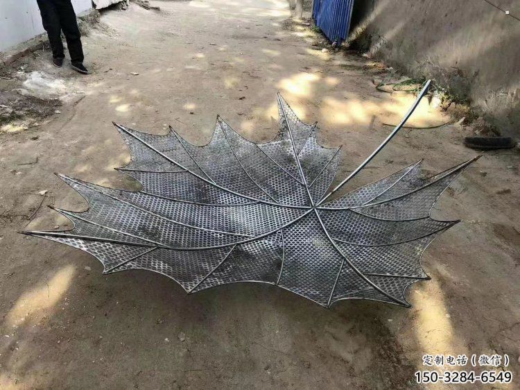 镂空枫叶雕塑选用,小区摆件,大型铁艺枫叶雕塑公司 镂空枫叶雕塑选用,小区摆件,大型铁艺枫叶雕塑公司