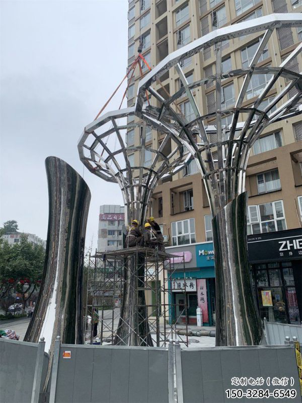 遮阳树雕塑优选，室外雕塑，彩绘镂空遮阳树雕塑优选