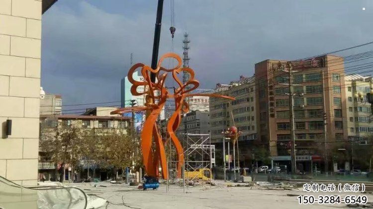 金属镂空树雕塑制造商,钢管组合,烤漆树雕塑优选 金属镂空树雕塑制造商,钢管组合,烤漆树雕塑优选