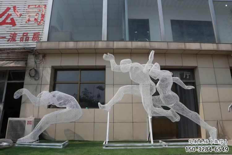 镂空体育雕塑常用，公园小品，铁艺运动人物雕塑生产商