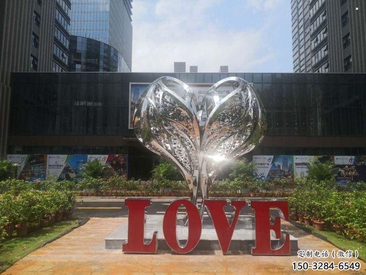 彩绘景观love雕塑生产，景区案例，彩绘不锈钢love雕塑优选