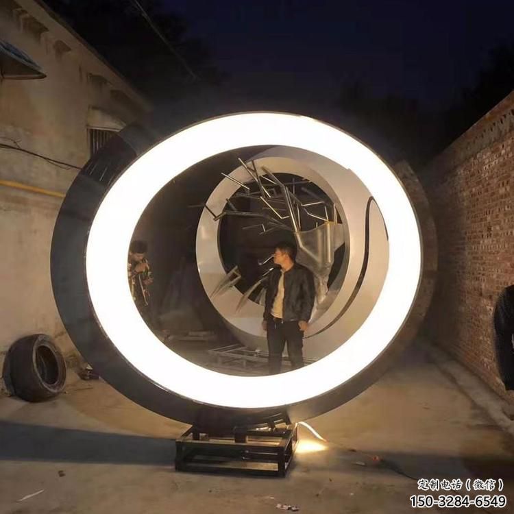 圆环雕塑制造商,城区小品,不锈钢圆环雕塑制作定制 圆环雕塑制造商,城区小品,不锈钢圆环雕塑制作定制