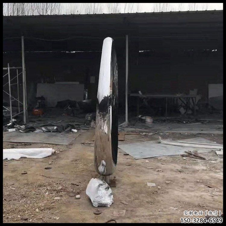 月亮雕塑优选，多彩艺术，镜面镂空月亮雕塑选用