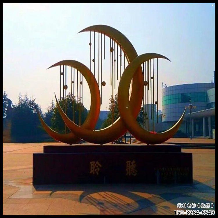 月亮雕塑供给，美陈雕塑，不锈钢月亮雕塑厂家供求