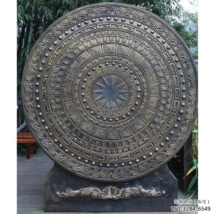 铜鼓雕塑选用,多彩艺术,镂空铜鼓雕塑展品 铜鼓雕塑选用,多彩艺术,镂空铜鼓雕塑展品