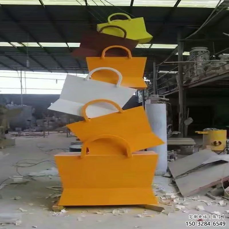 百色烤漆挎包雕塑制造商,室外软装,景观挎包雕塑制作 百色烤漆挎包雕塑制造商,室外软装,景观挎包雕塑制作