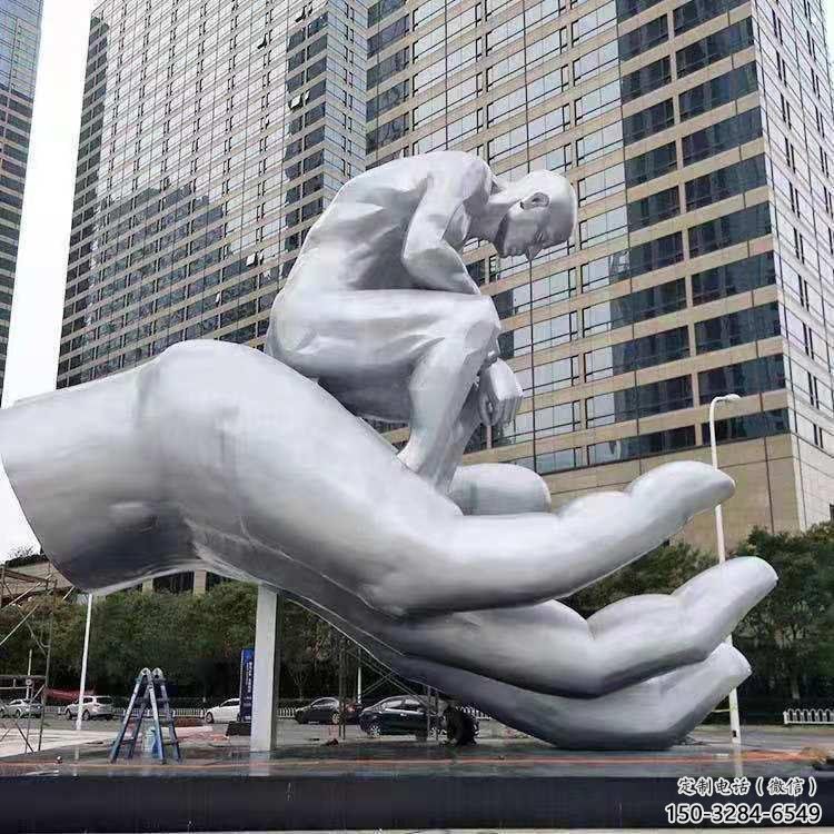 上饶沉思者雕塑，景观雕塑，手托人物雕塑厂家提供
