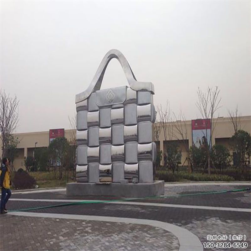 济宁景观背包雕塑优选,陆地摆件,园林不锈钢背包雕塑供应 济宁景观背包雕塑优选,陆地摆件,园林不锈钢背包雕塑供应